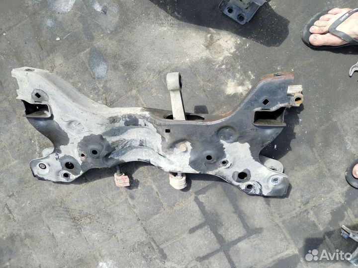 Передняя балка Фольксваген поло 2016г