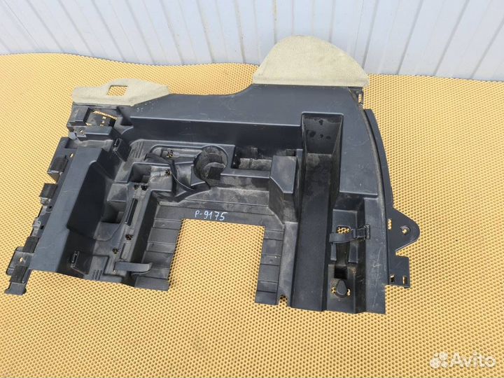 Пол багажника задний правый Infiniti Fx35 Fx37