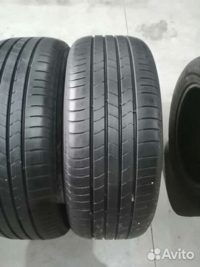 Kumho Ecsta HS51 215/55 R17 94V