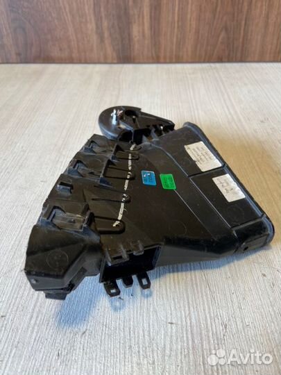 Дефлектор левый Ford Focus