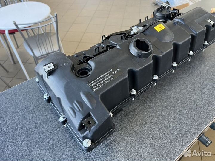 Клапанная крышка Бмв N52, 11127552281 новая