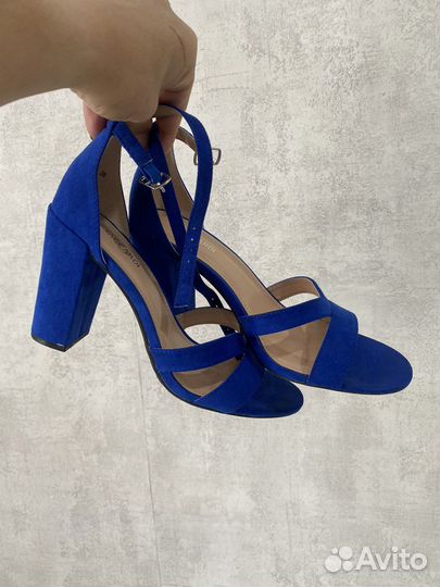 Босоножки женские 38 размер