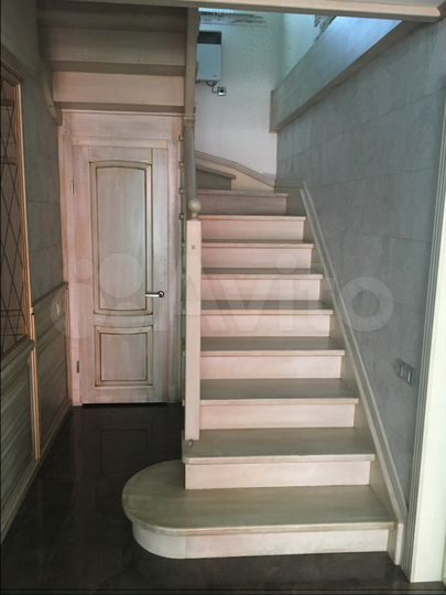 Коттедж 392 м² на участке 9 сот.