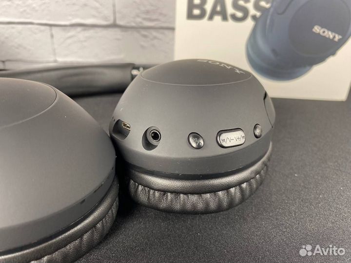 Наушники Sony