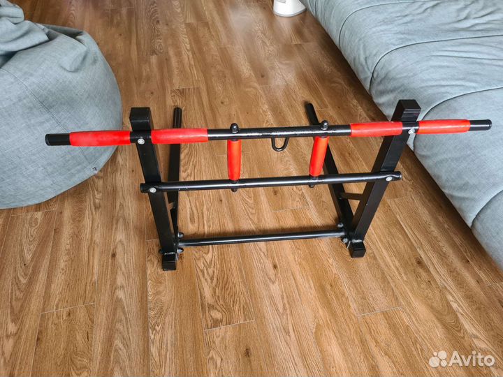 Турник и брусья