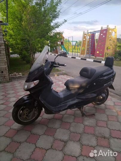 Макси скутер