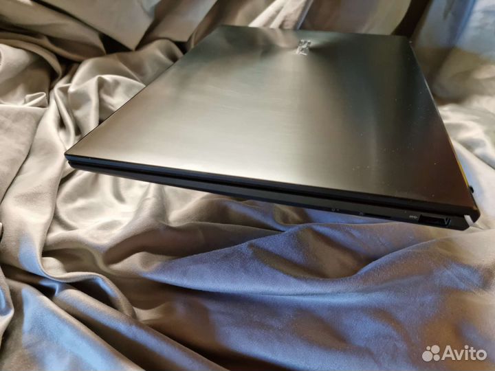 Ноутбук asus ZenBook 13