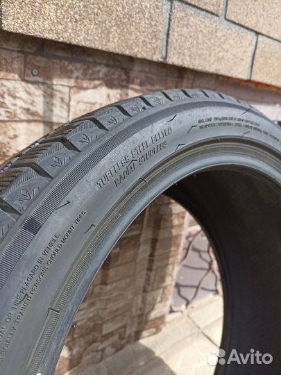 Triangle Snowlink TWT02 245/40 R19