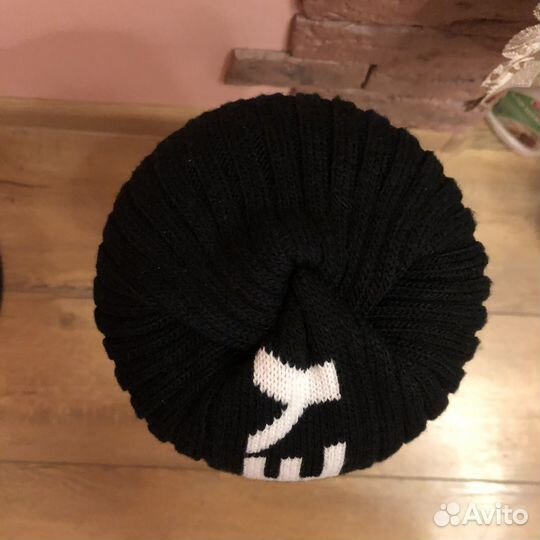 Sisley шапка оригинал