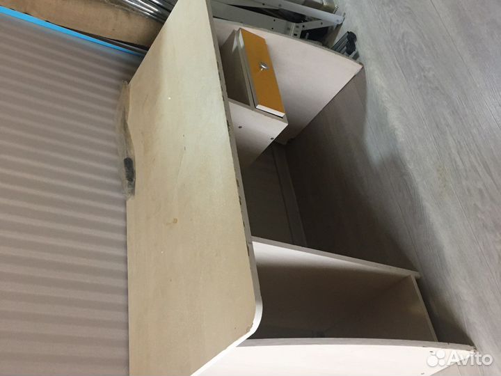 Письменный стол