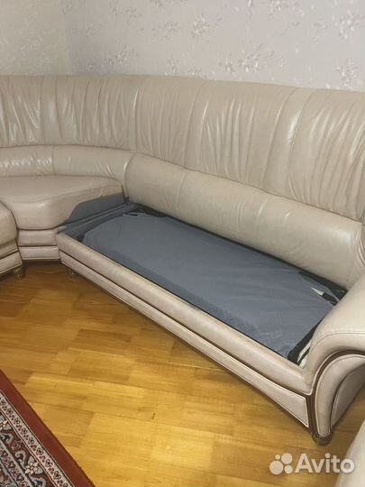 Мягкий уголок для гостинной