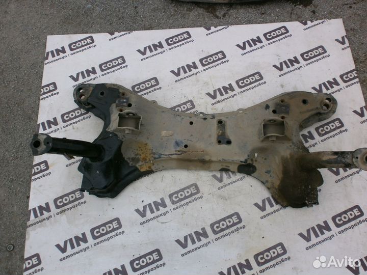 Подрамник передний Джили мк кросс