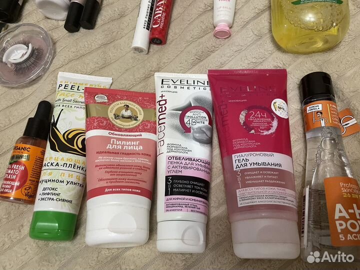 Набор косметики декоративной и уходовой