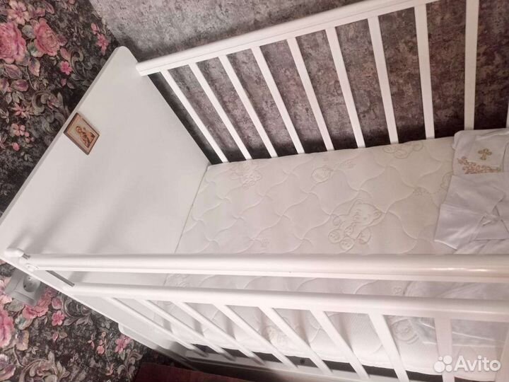 Детская кровать с маятник, 2нижних ящика,тумба