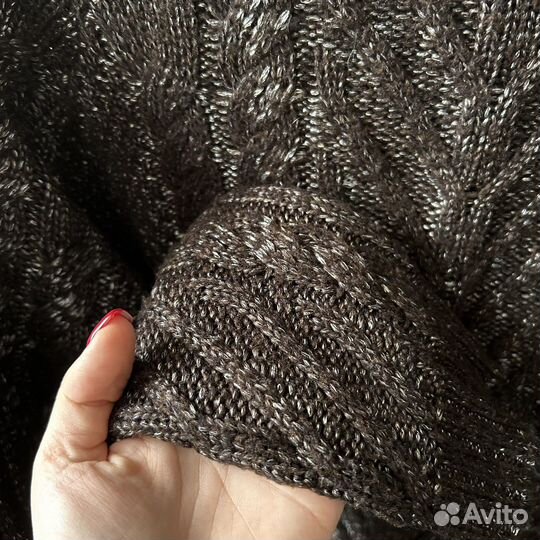 Спокойный светер,р.L,Camelot