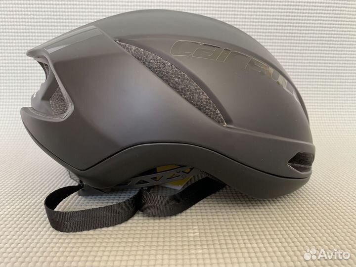 Шлем велосипедный шоссейный