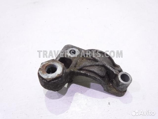 Кронштейн переднего стабилизатора