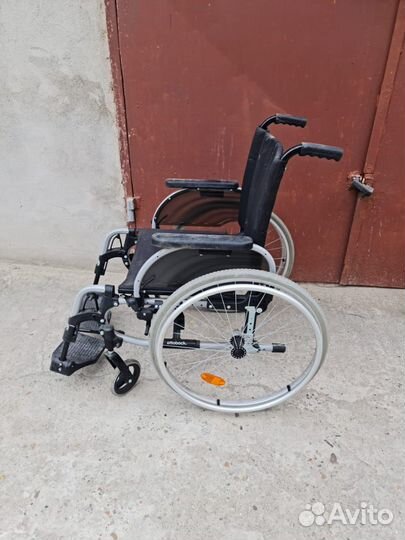 Инвалидная коляска складная бу