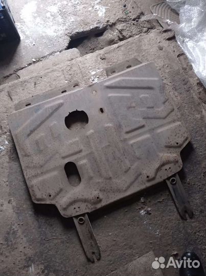 Защита двигателя Lifan x60