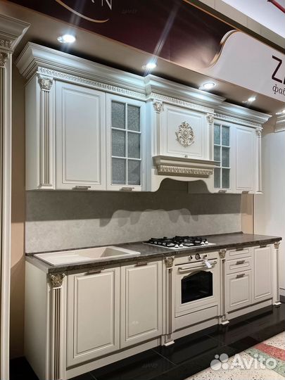 Цена за весь новый кухонный гарнитур 3 м