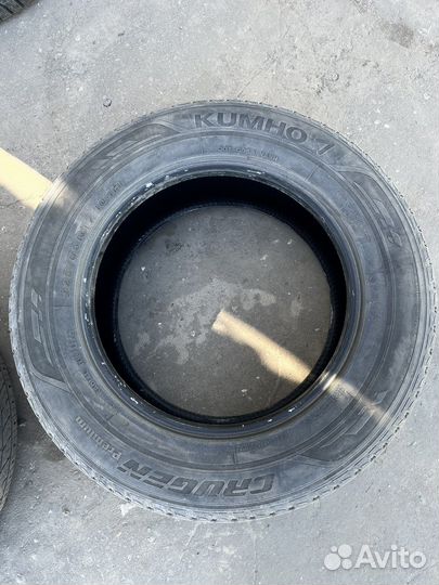 Kumho Crugen Premium KL33 235/65 R17 104H