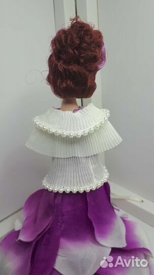 Кукла фарфоровая коллекционная
