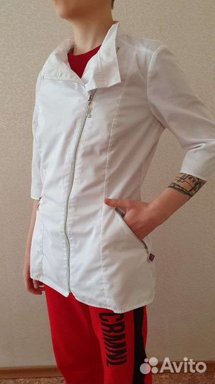 Медицинский халат косметолога