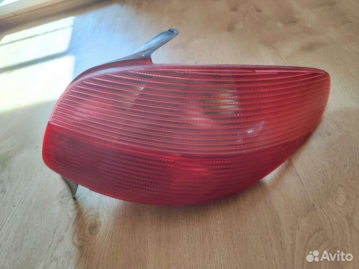 Фонари Peugeot 206