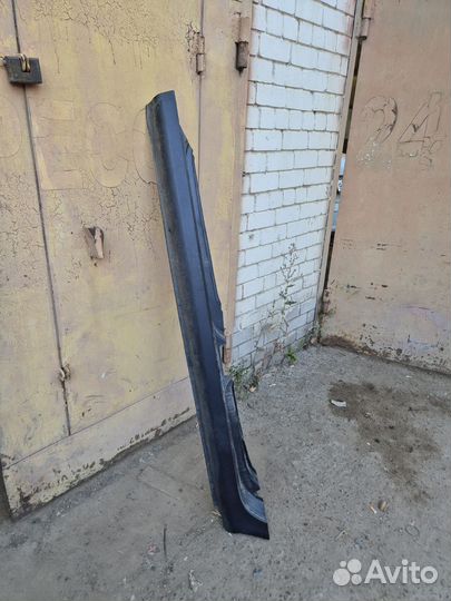 Порог левый пластиковый хетчбек LADA Kalina 1