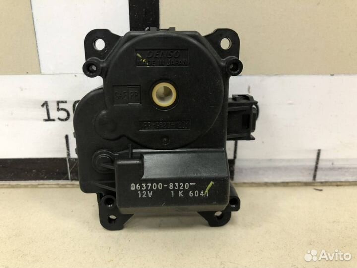 Моторчик заслонки печки Toyota Corolla E150 2006-2