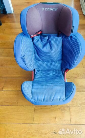 Детское автокресло maxi cosi