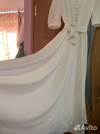 Платье белое