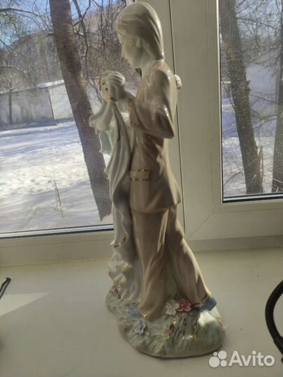 Фарфоровые статуэтки