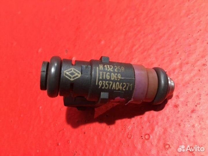 Форсунка Renault Megane 3 K4M848 2011