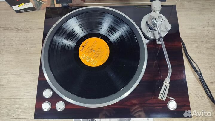 Проигрыватель винила Victor QL-A70. Made in Japan