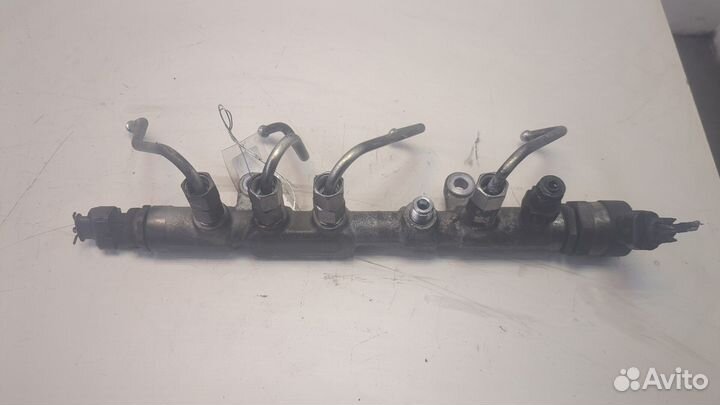 Рампа топливная Land Rover Range Rover Evoque 2018