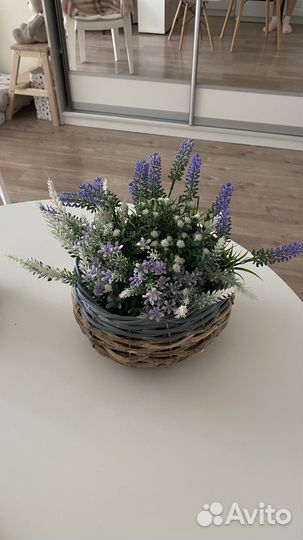 Цветы интерьерные искусственные