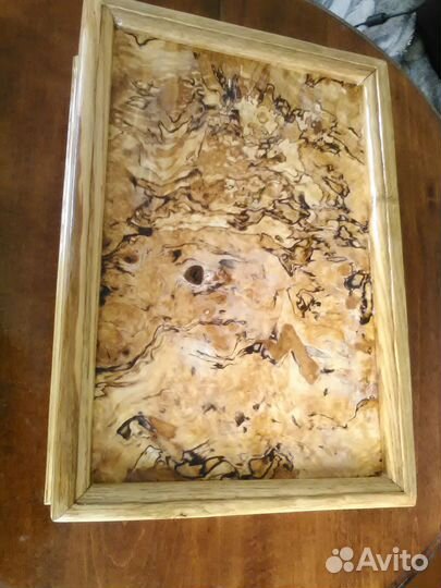 Шкатулка из дерева