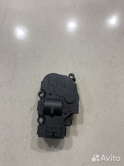 Моторчик привода заслонок отопителя