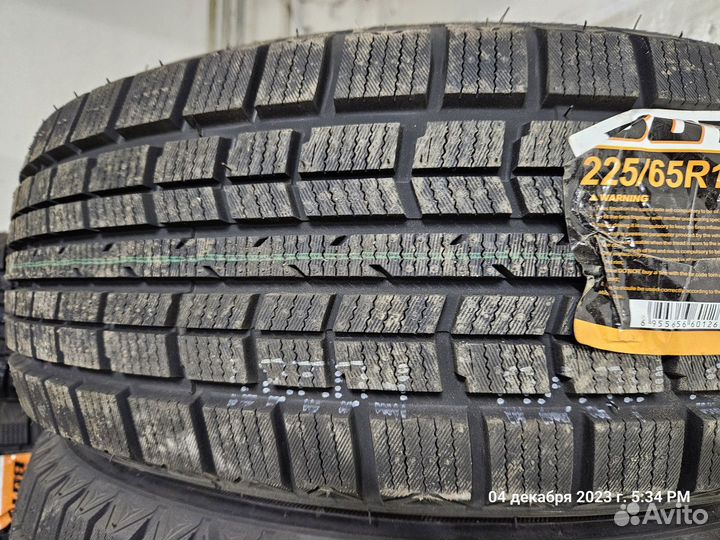 Boto BS 66 225/65 R17