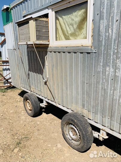 Вагончик бытовка на колесах