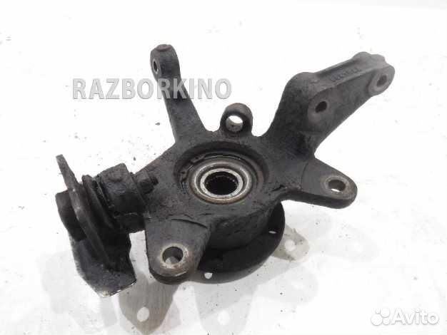 Кулак передний левый Лянча