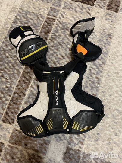 Нагрудник хоккейный ccm bauer