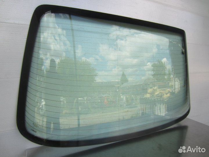 Стекло заднее Mercedes-Benz C-Class W202 1997