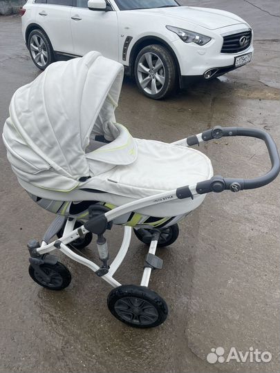 Коляска 3 в 1 с автолюлькой