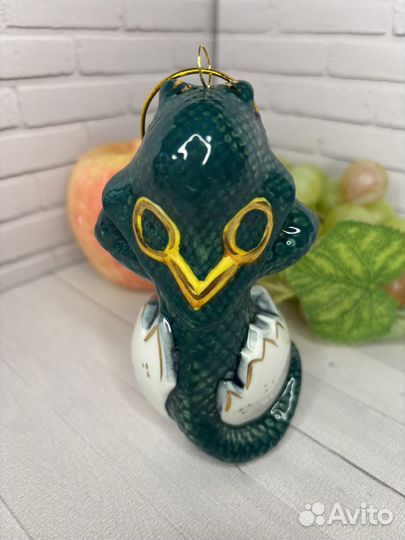 Малыш в костюме змейки Лефортовский фарфор