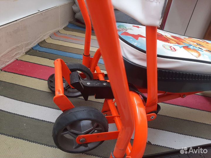 Детский снегокат со спинкой