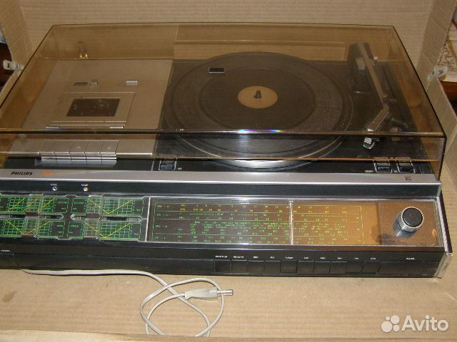Рhilips-953-радиоприёмник,магнитофон,проигрыватель
