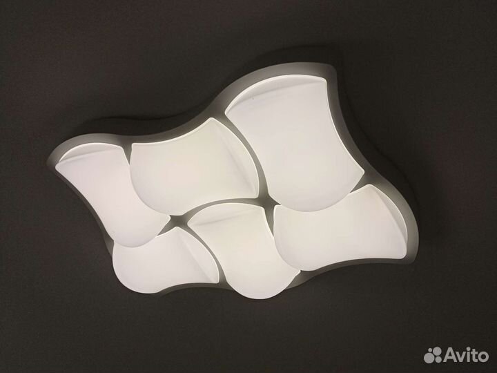 Люстра Led, новая на комнату 20-22 квадрата