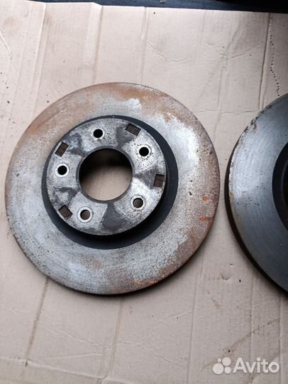 Передние тормозные диски Mitsubishi outlander XL